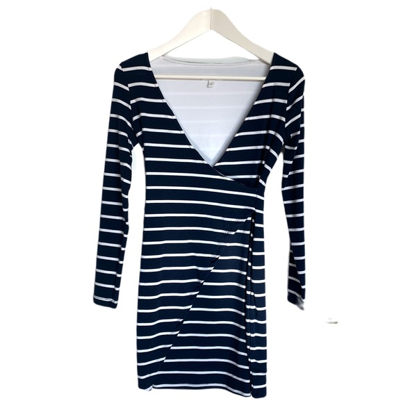 Kookai Striped Dress Kookai Striped Knit Dress Kookai Puerto Rico Dress Red Stripe Size Kookai Striped Dress Kookai Striped Knit Dress Kookai Puerto Rico Dress Red Stripe Size